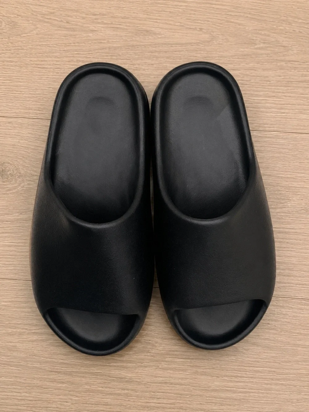 Yeezy YS-01 Black Slides Size 11